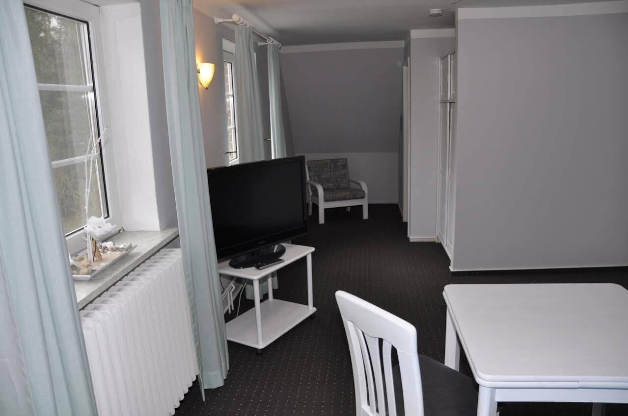 Basalt Hotel Restaurant Lounge Hohwacht Bagian luar foto